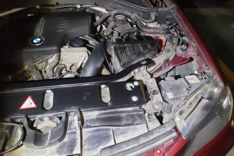 Used BMW X3 2013 xDrive20i Luxury Edition Engine Bay Left