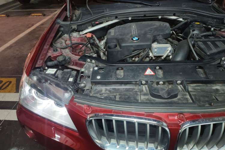 Used BMW X3 2013 xDrive20i Luxury Edition Engine Bay Right
