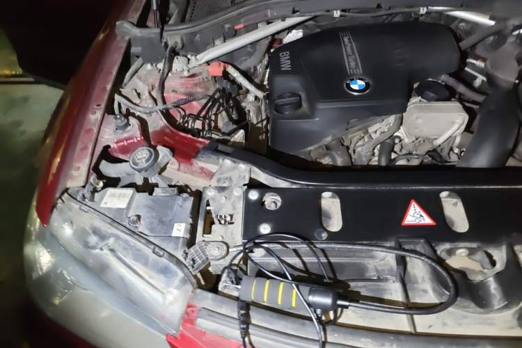 Used BMW X3 2013 xDrive20i Luxury Edition Engine Bay Right
