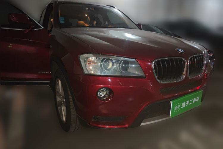 Used BMW X3 2013 Facelifted xDrive20i Luxury Edition Front Right 45 Deg
