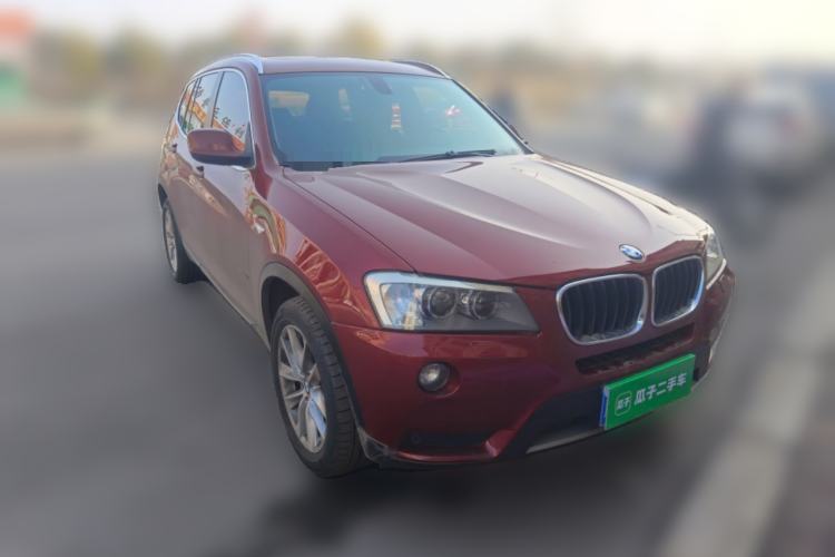 Used BMW X3 2013 Facelifted xDrive20i Luxury Edition Front Right 45 Deg