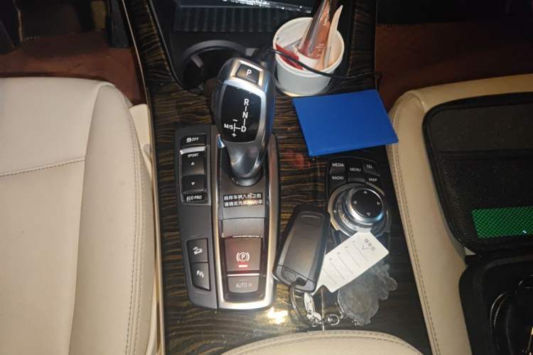 Used BMW X3 2013 xDrive28i Luxury Model Gear Lever