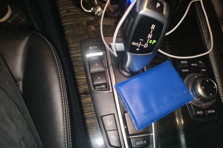 Used BMW X3 2013 xDrive20i Luxury Edition Gear Lever