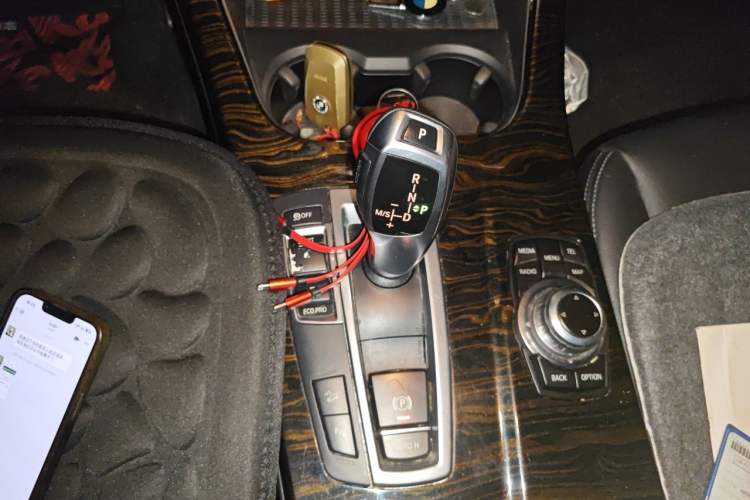 Used BMW X3 2013 Facelifted xDrive20i Luxury Edition Gear Lever