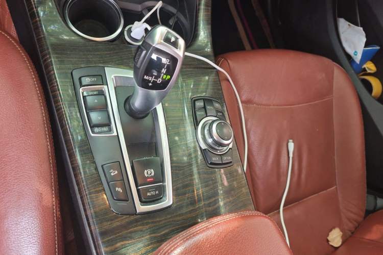 Used BMW X3 2013 Facelifted xDrive20i Luxury Edition Gear Lever