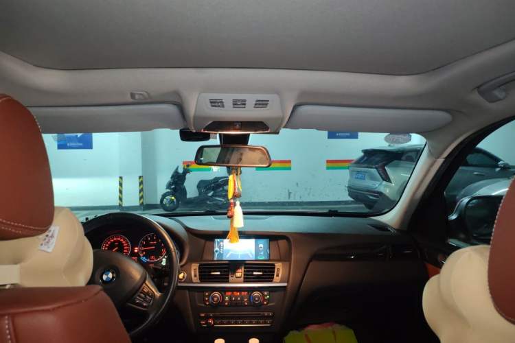 Used BMW X3 2013 xDrive20i Luxury Edition Headliner