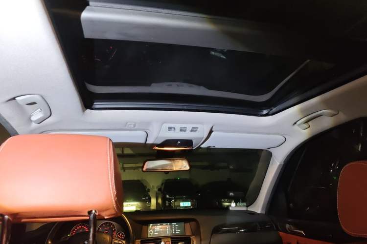 Used BMW X3 2013 xDrive20i Luxury Edition Headliner