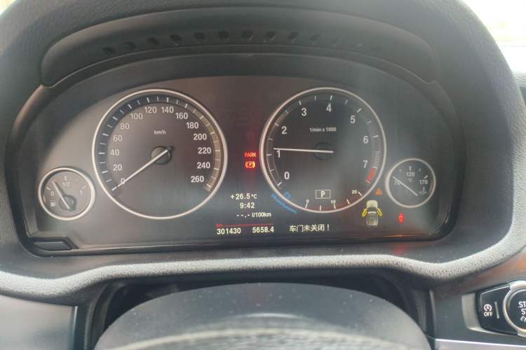 Used BMW X3 2013 Facelifted xDrive20i Luxury Edition Instrument Cluster