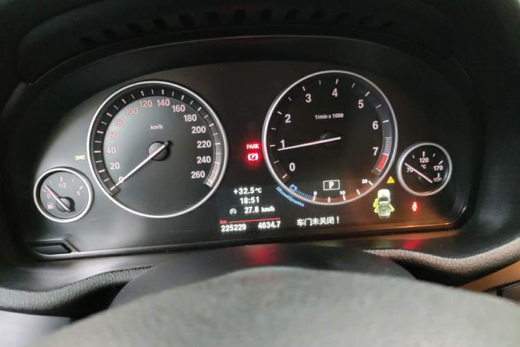 Used BMW X3 2013 xDrive20i Luxury Edition Instrument Cluster