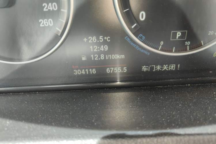 Used BMW X3 2013 xDrive20i Luxury Edition Odometer Close Up