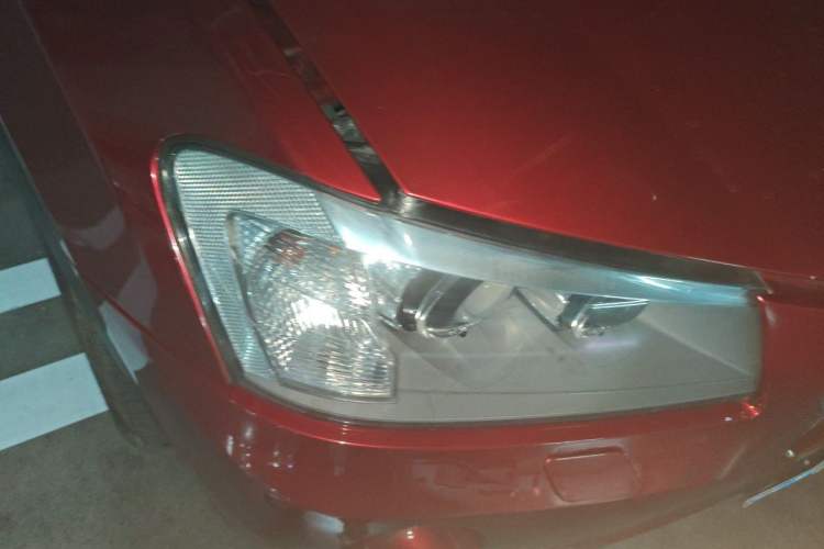Used BMW X3 2013 xDrive28i Leading Model Right Front Headlight