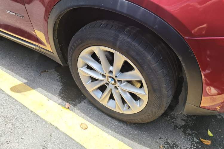 Used BMW X3 2013 Facelifted xDrive20i Luxury Edition Right Front Wheel Hub