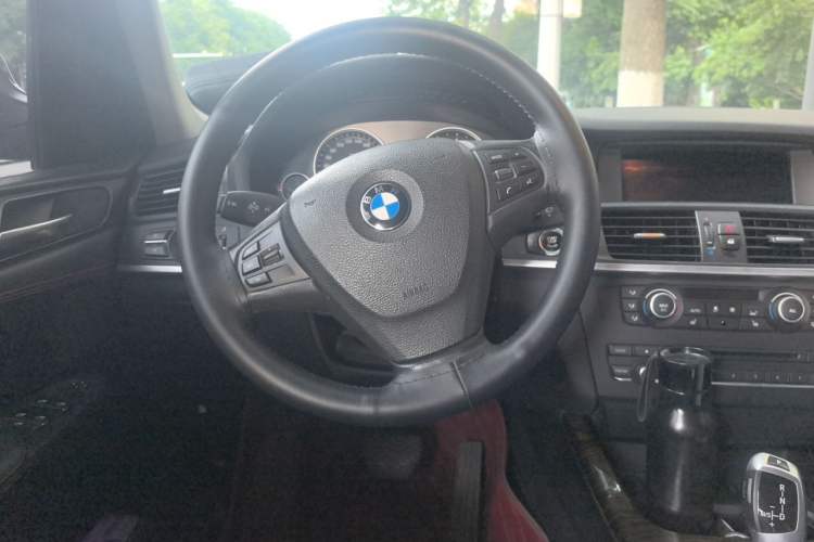 Used BMW X3 2013 xDrive28i Leading Model Steering Wheel