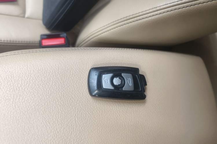 Used BMW X3 2013 xDrive20i Luxury Edition Vehicle Key