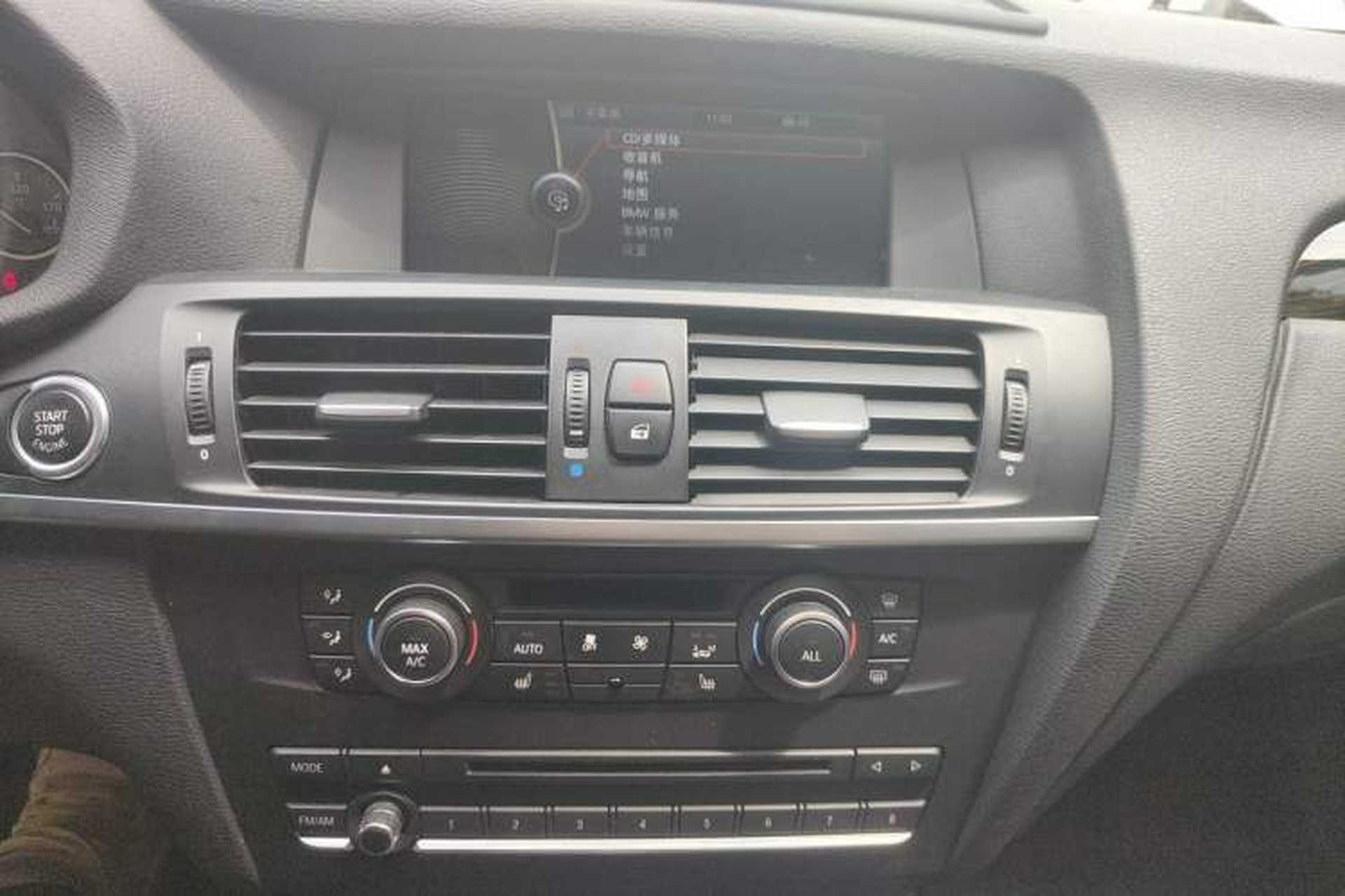 Used BMW X3 2013 xDrive20i Luxury Edition Audio And AC Panel