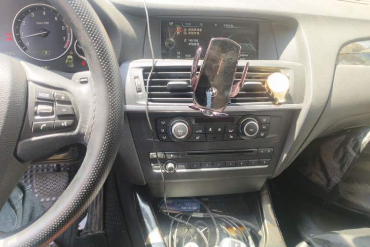 Used BMW X3 2013 xDrive20i Luxury Edition Audio And AC Panel