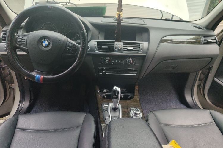 Used BMW X3 2013 xDrive20i Luxury Edition Center Console