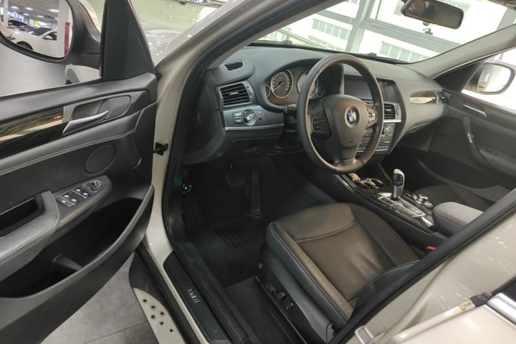 Used BMW X3 2013 Facelifted xDrive20i Luxury Edition Driver Seat