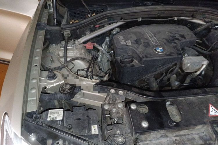 Used BMW X3 2013 Facelifted xDrive20i Luxury Edition Engine Bay Right