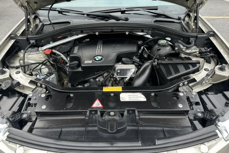 Used BMW X3 2013 Facelifted xDrive20i Luxury Edition Engine Bay