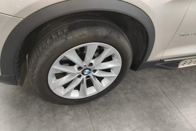 Used BMW X3 2013 Facelifted xDrive20i Luxury Edition Exterior 4