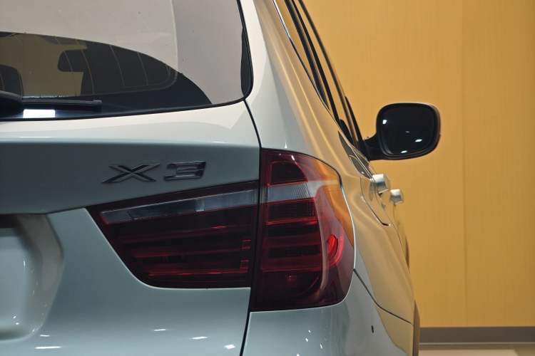 Used BMW X3 2013 Facelifted xDrive20i Luxury Edition Exterior 4