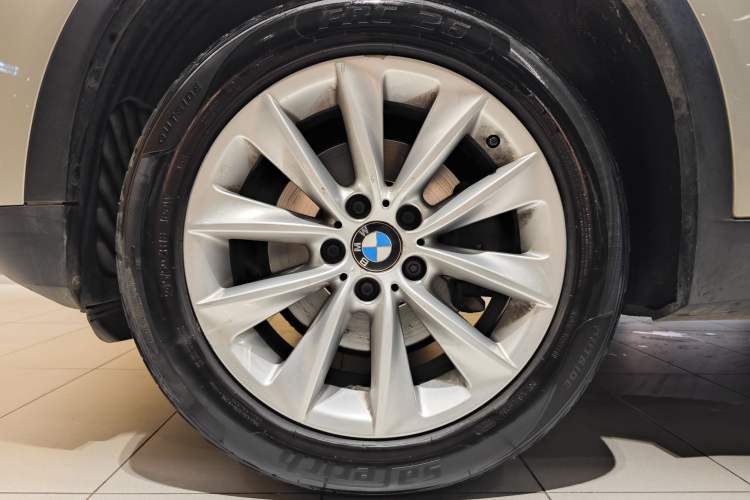 Used BMW X3 2013 Facelifted xDrive20i Luxury Edition Exterior 9