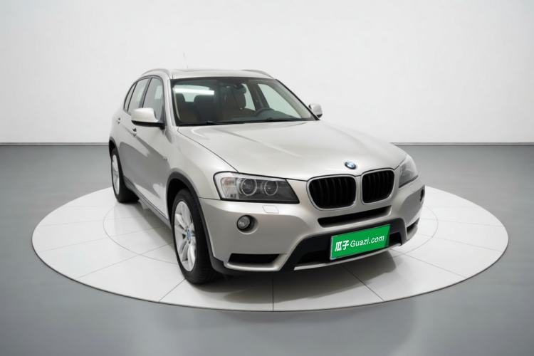 Used BMW X3 2013 Facelifted xDrive20i Luxury Edition Front Right 45 Deg
