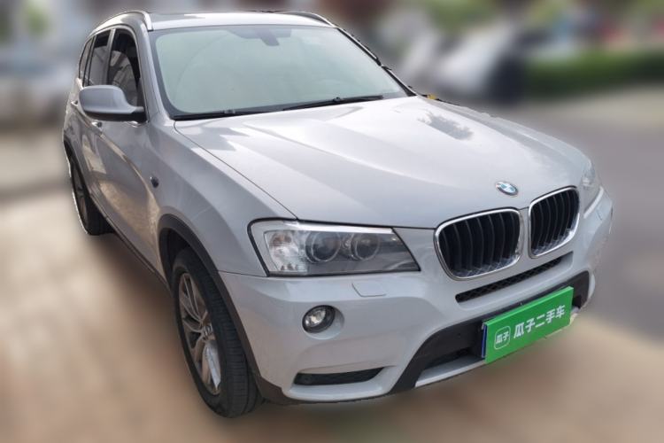 Used BMW X3 2013 Facelifted xDrive20i Luxury Edition Front Right 45 Deg
