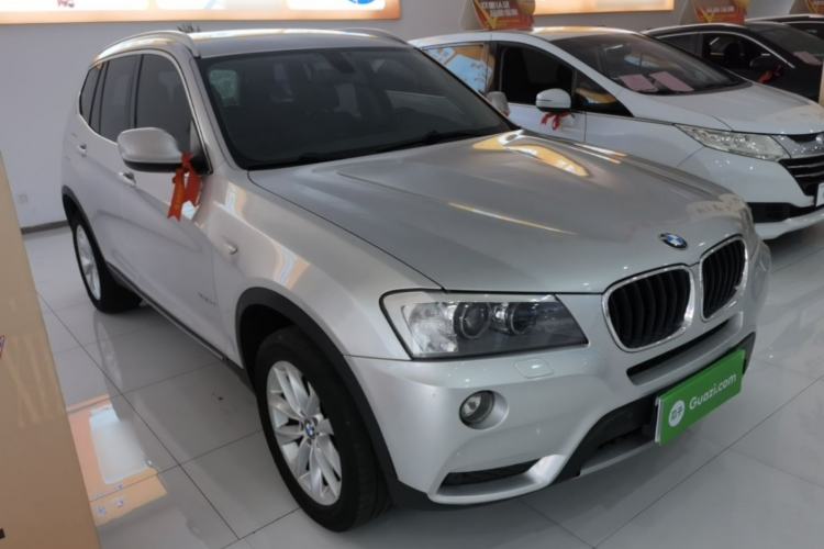 Used BMW X3 2013 xDrive20i Luxury Edition Front Right 45 Deg