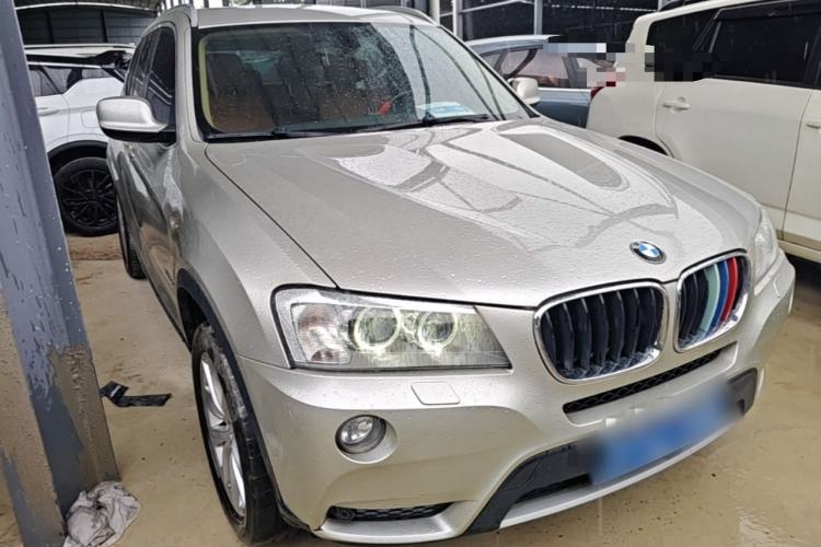 Used BMW X3 2013 Facelifted xDrive20i Luxury Edition Front Right 45 Deg