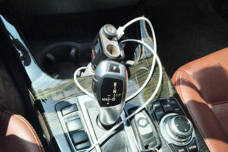 Used BMW X3 2013 Facelifted xDrive20i Luxury Edition Gear Lever