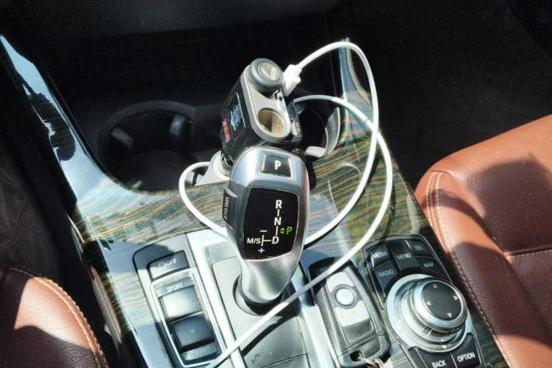 Used BMW X3 2013 Facelifted xDrive20i Luxury Edition Gear Lever