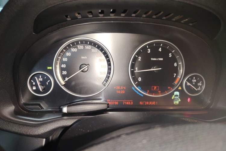 Used BMW X3 2013 Facelifted xDrive20i Luxury Edition Instrument Cluster