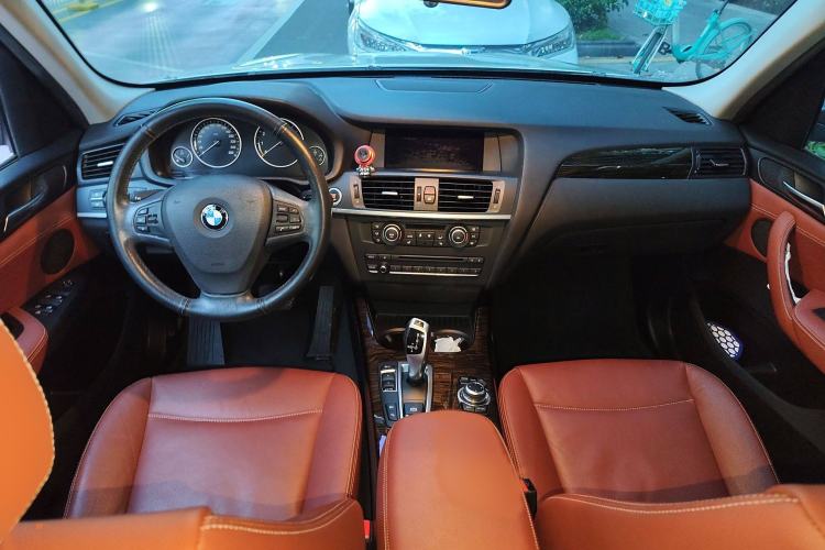 Used BMW X3 2013 Facelifted xDrive20i Luxury Edition Interior 2