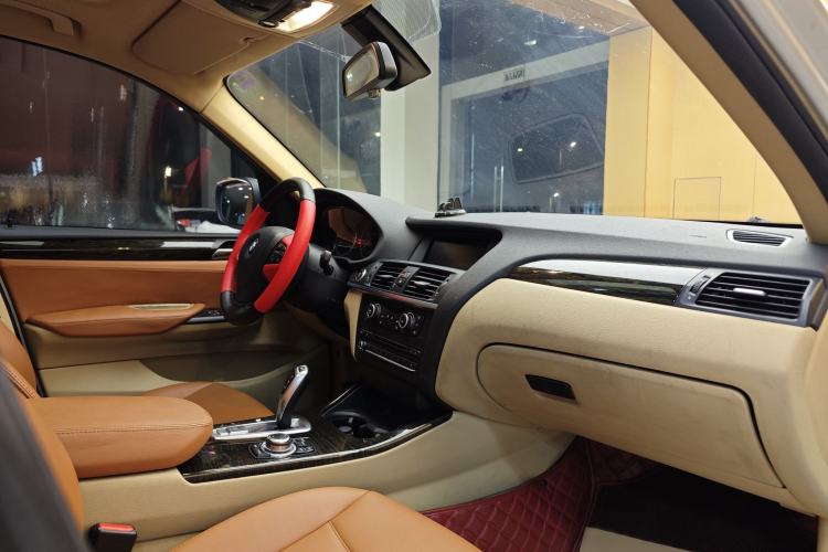 Used BMW X3 2013 Facelifted xDrive20i Luxury Edition Interior 2