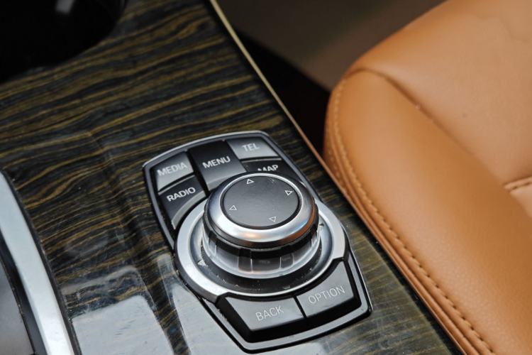 Used BMW X3 2013 Facelifted xDrive20i Luxury Edition Interior 6