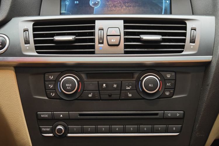 Used BMW X3 2013 Facelifted xDrive20i Luxury Edition Interior 7