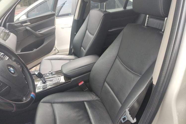 Used BMW X3 2013 xDrive20i Luxury Edition Left Front Seat