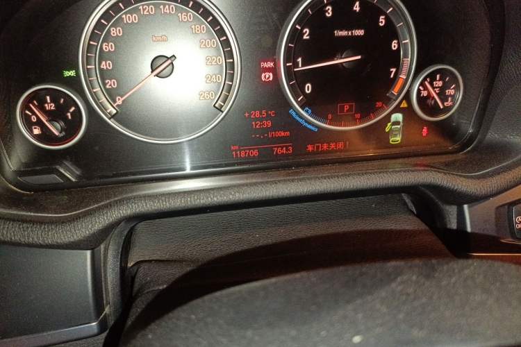 Used BMW X3 2013 Facelifted xDrive20i Luxury Edition Odometer Close Up