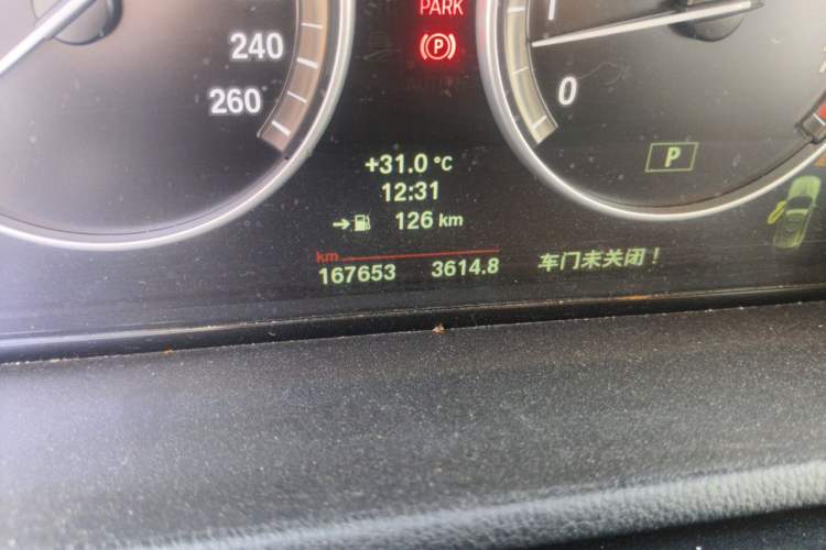 Used BMW X3 2013 xDrive20i Luxury Edition Odometer Close Up