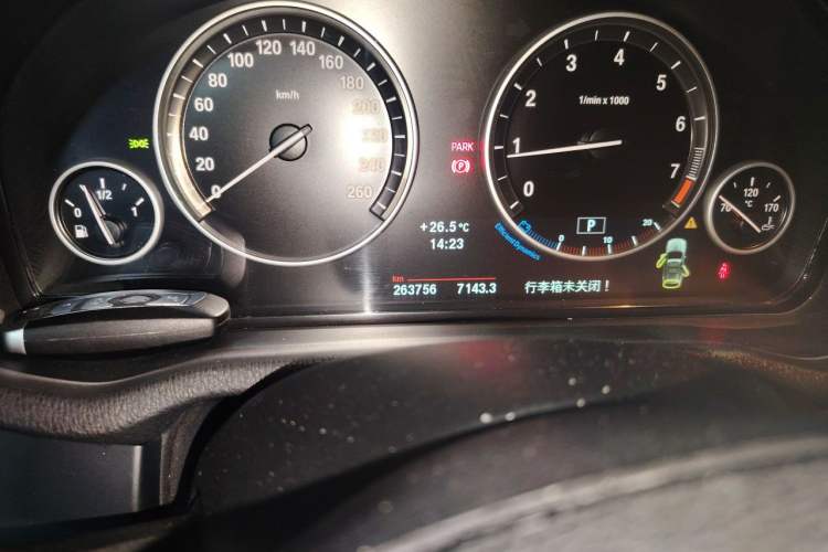 Used BMW X3 2013 Facelifted xDrive20i Luxury Edition Odometer Close Up