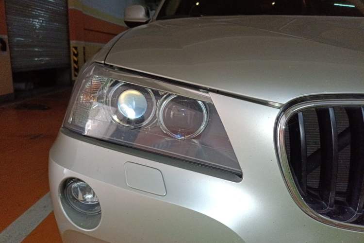 Used BMW X3 2013 Facelifted xDrive20i Luxury Edition Right Front Headlight