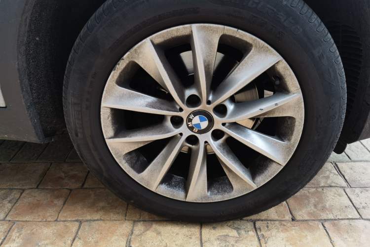 Used BMW X3 2013 Facelifted xDrive20i Luxury Edition Right Front Wheel Hub