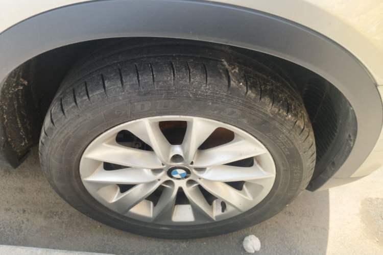 Used BMW X3 2013 xDrive20i Luxury Edition Right Front Wheel Hub
