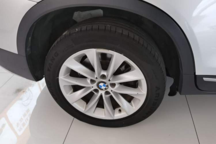 Used BMW X3 2013 xDrive20i Luxury Edition Right Rear Wheel Hub