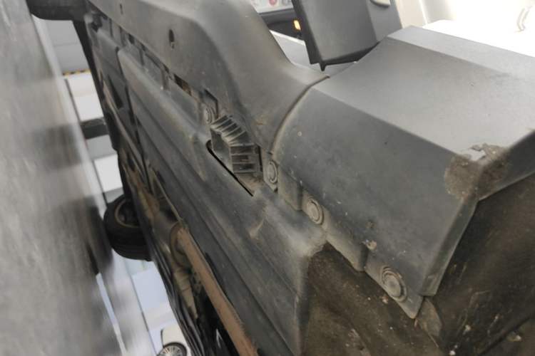 Used BMW X3 2013 Facelifted xDrive20i Luxury Edition Right Side Sill