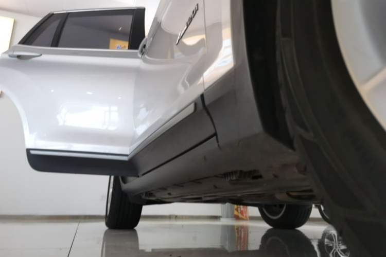 Used BMW X3 2013 xDrive20i Luxury Edition Right Side Sill