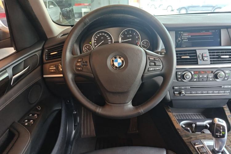 Used BMW X3 2013 Facelifted xDrive20i Luxury Edition Steering Wheel