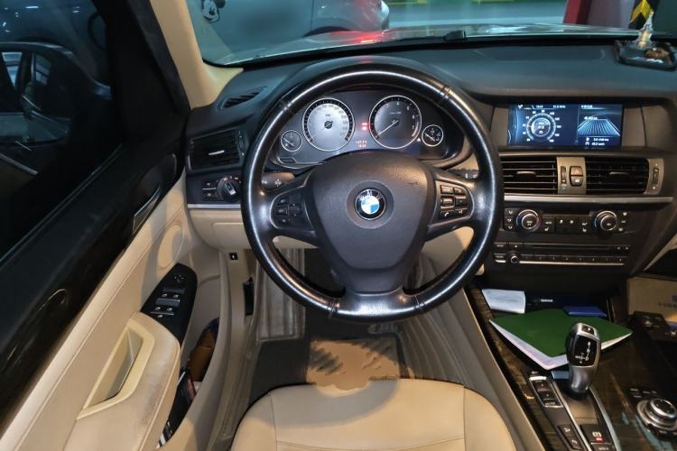 Used BMW X3 2013 Facelifted xDrive20i Luxury Edition Steering Wheel